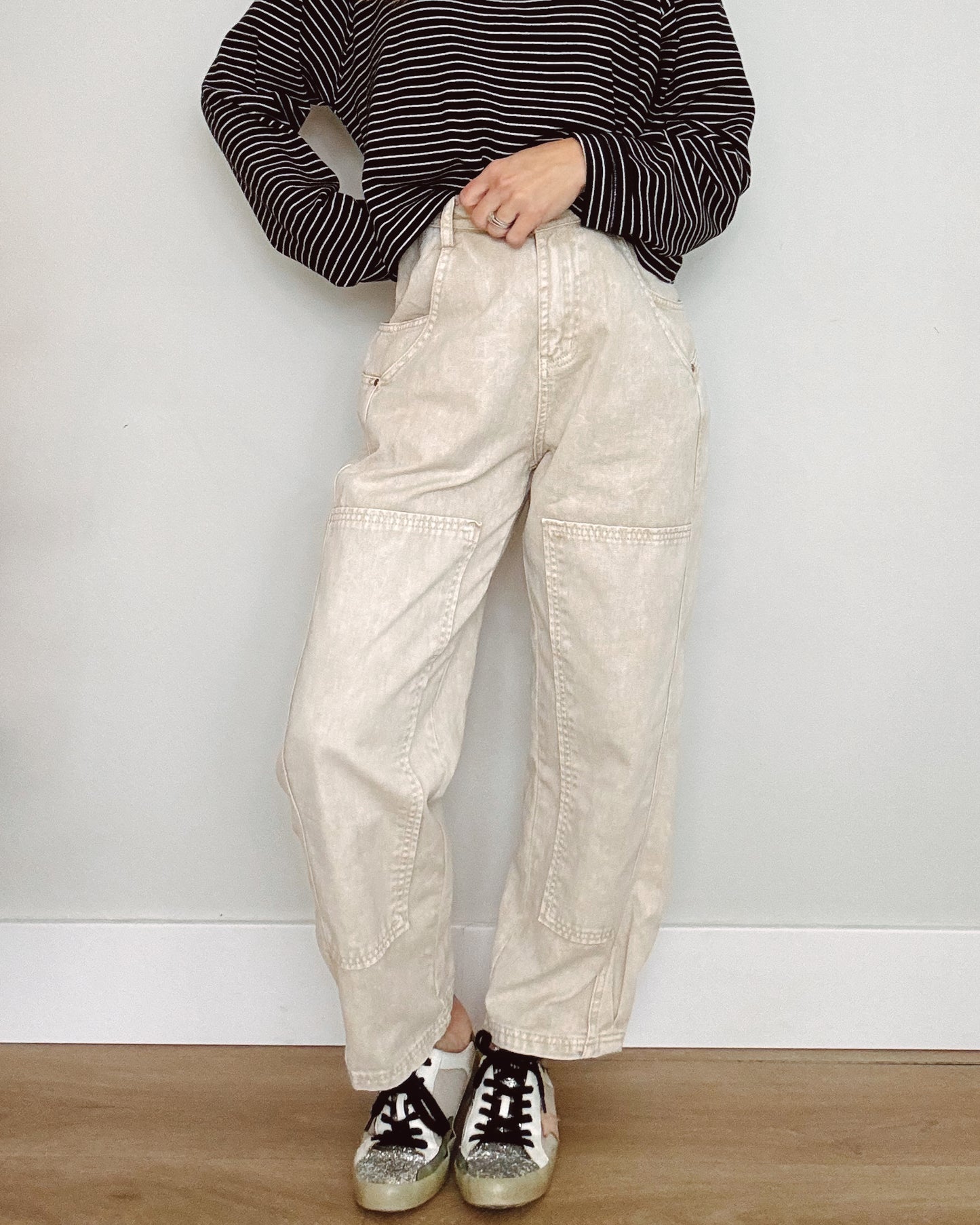 Mineral Wash Barrel Jeans