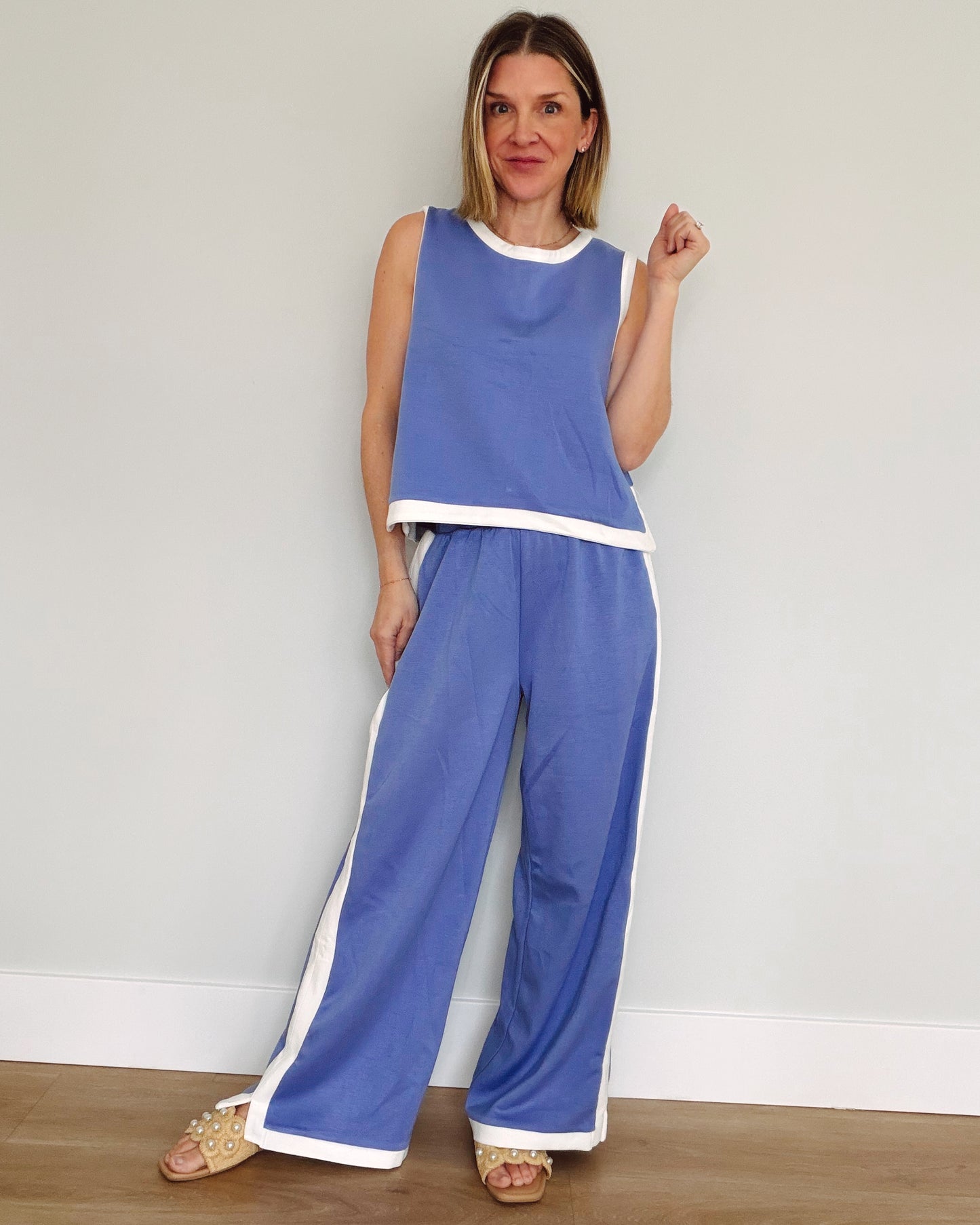 Off Duty Contrast Trim Pant