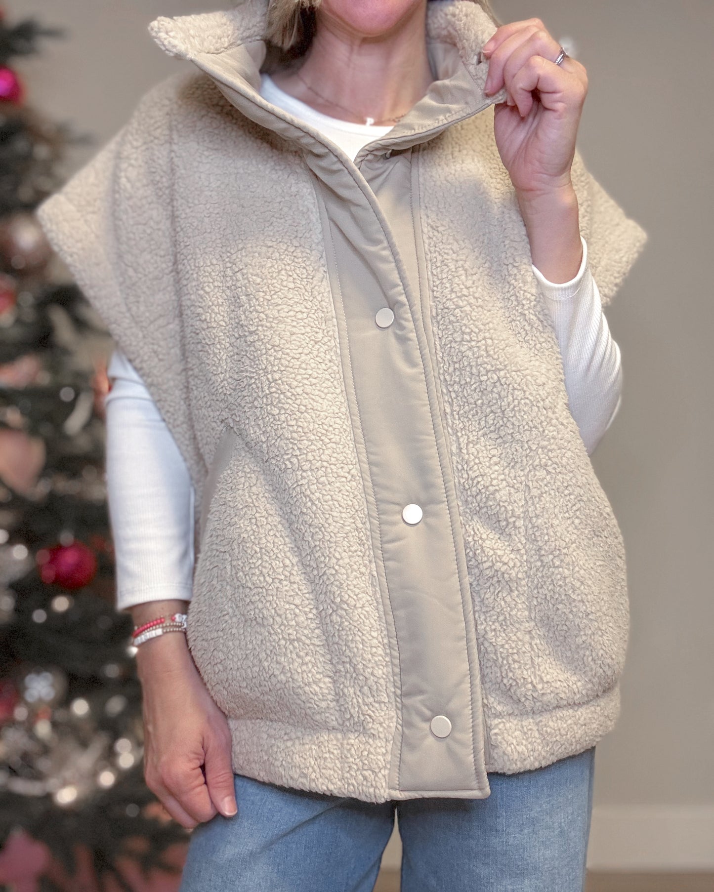 Oversized Micro Sherpa Vest